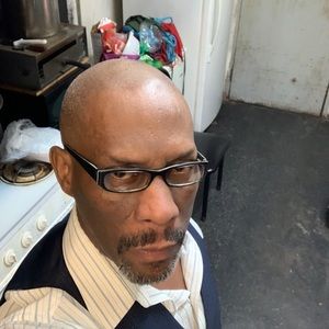 Meet your Posher, Jas gary